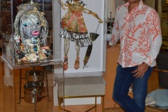 Apontesierra-and-his-Visual-Art-at-Williams-Sonoma-Gardens-Mall-Palm-Beach-County